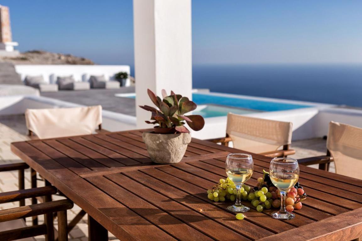 Sleeps8-parking-garden-pool-sunsets-barbeque Villa *