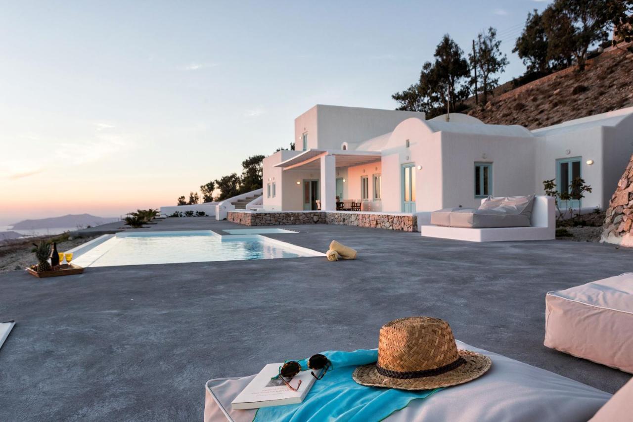 Sleeps8-parking-garden-pool-sunsets-barbeque Vila