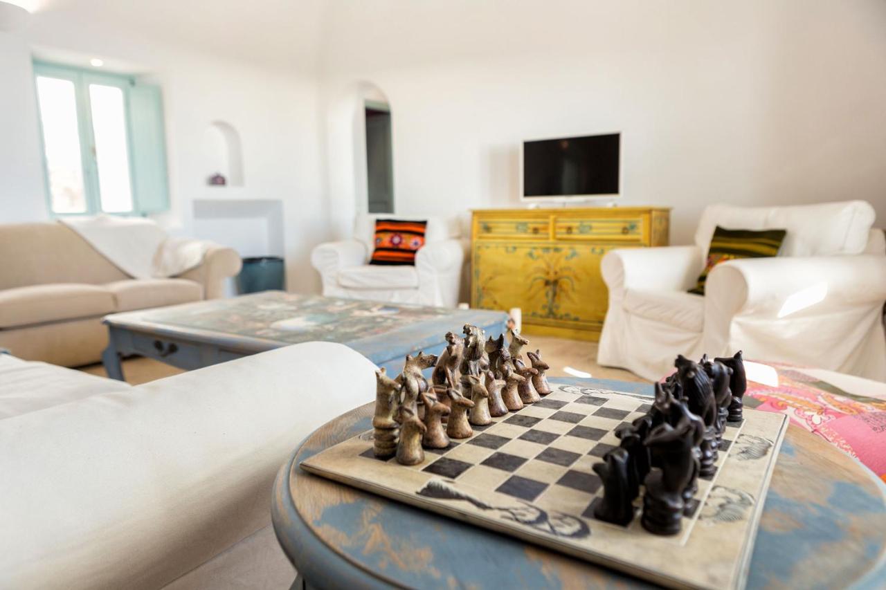 Sleeps8-parking-garden-pool-sunsets-barbeque Vila *