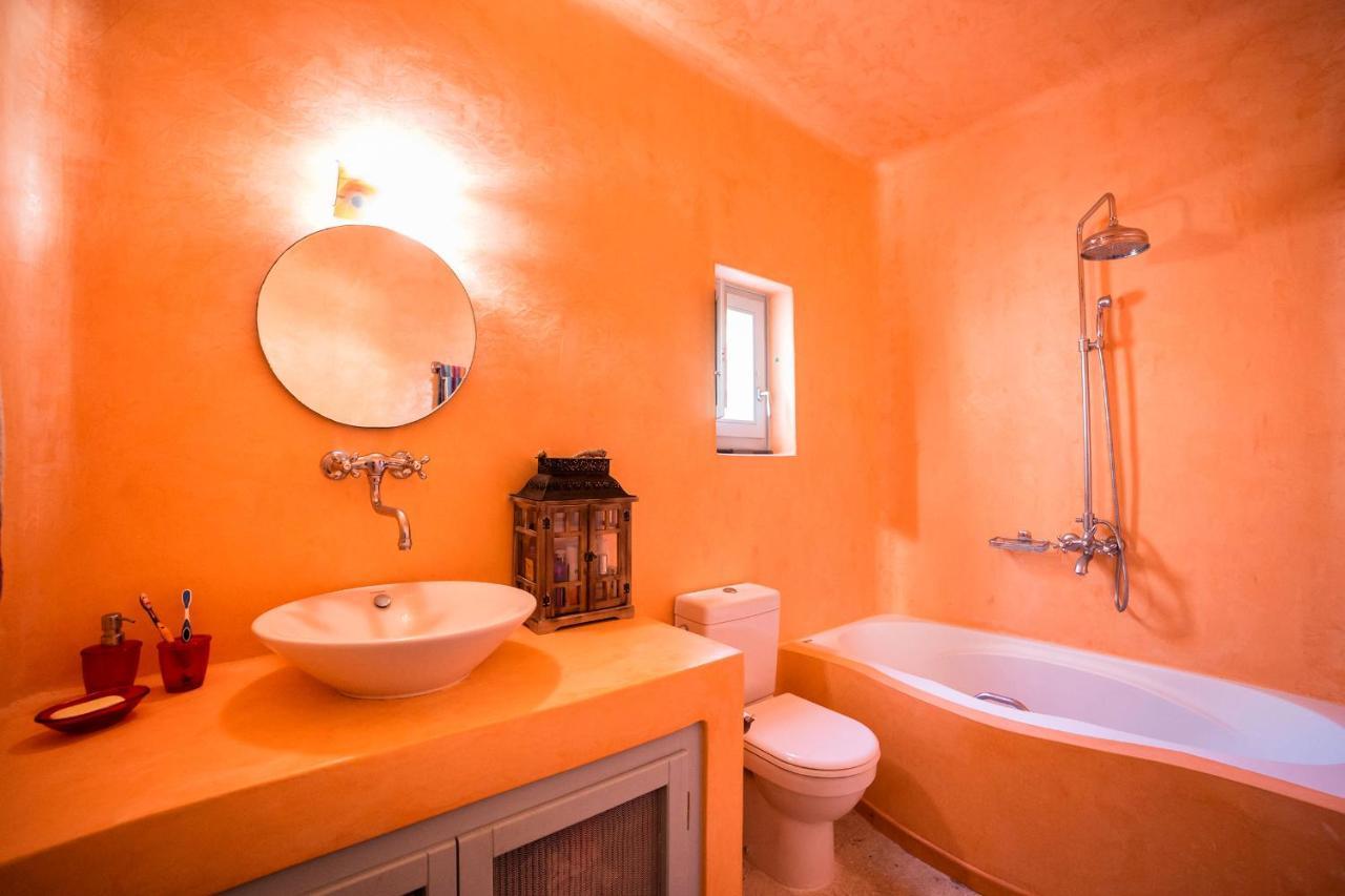 Sleeps8-parking-garden-pool-sunsets-barbeque Vila